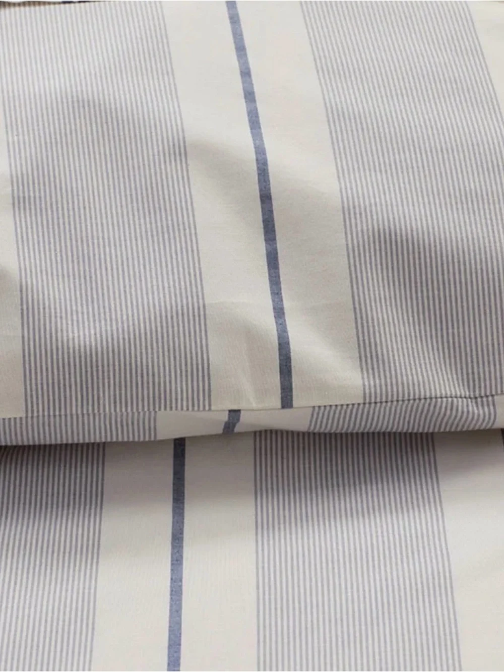 The Company Store Percale Cotton Duvet Cover. Queen size